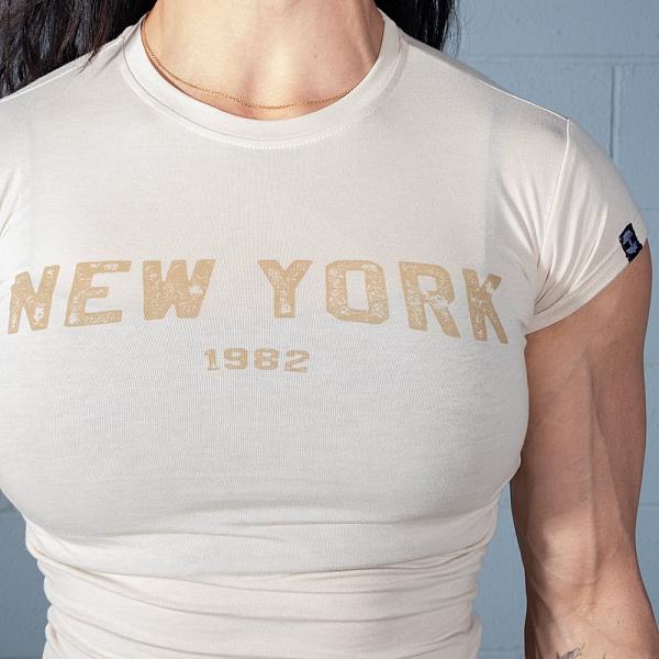 Better Bodies NY Tapered Tee - Light Desert Detail 4